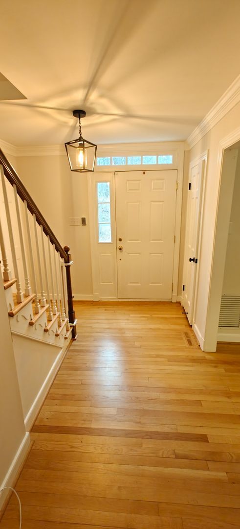 Building Photo - New renovation with River access in Midlothian