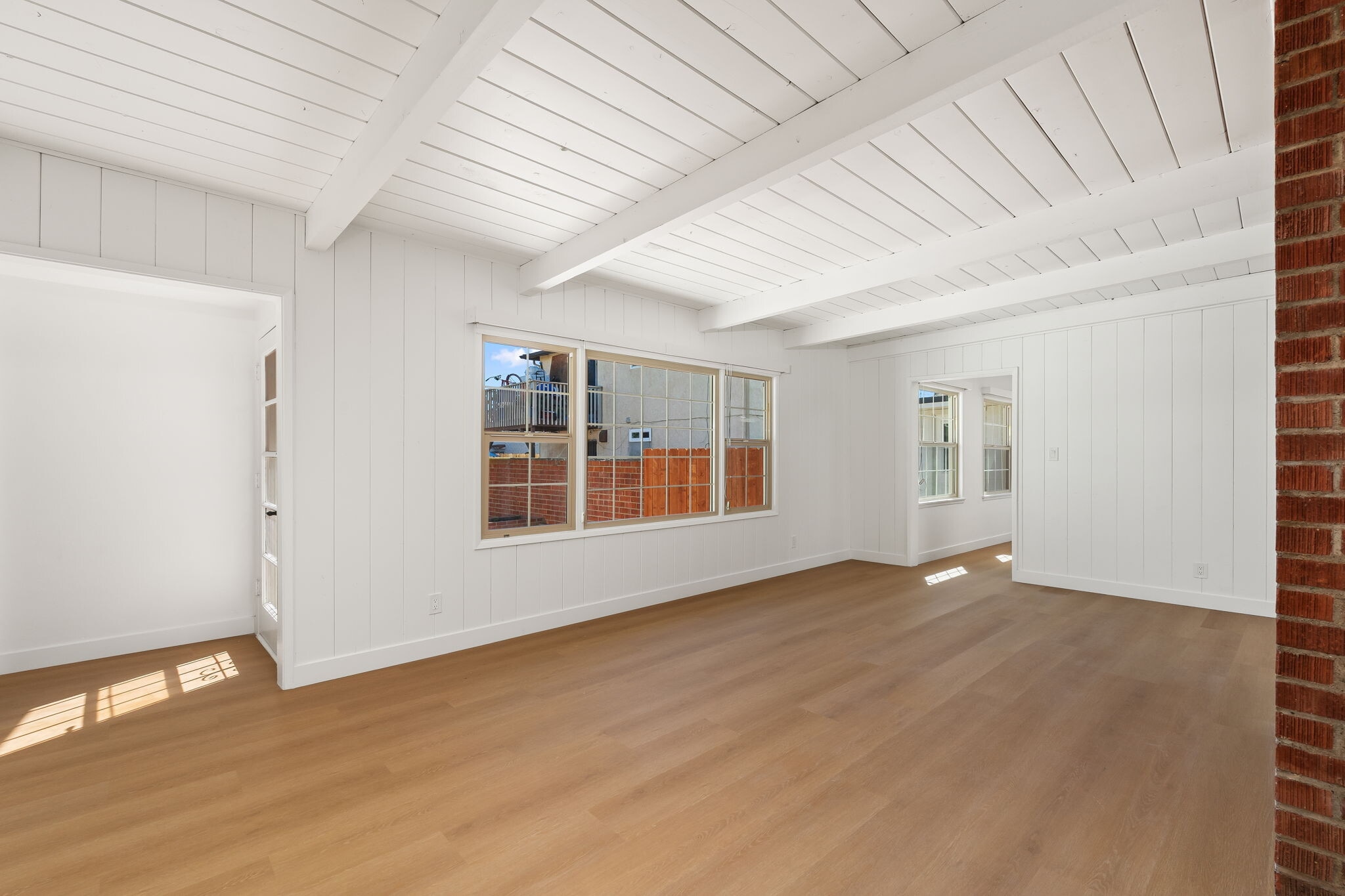 Building Photo - 456 Casselman St