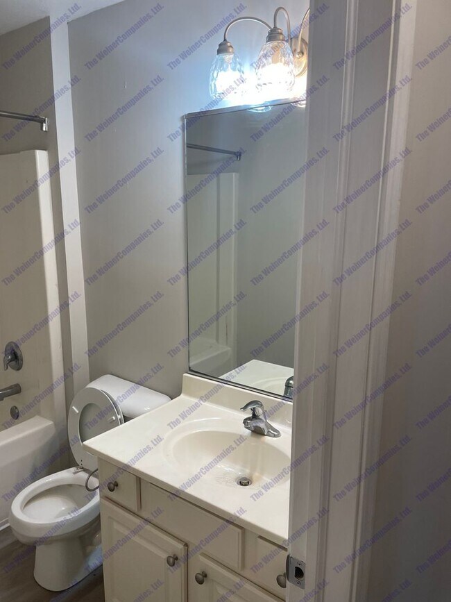 Building Photo - Now leasing for August!