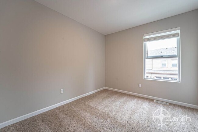 Building Photo - 7020 NE 156th Pl