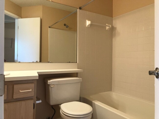 Building Photo - 717 Secret Harbor Ln