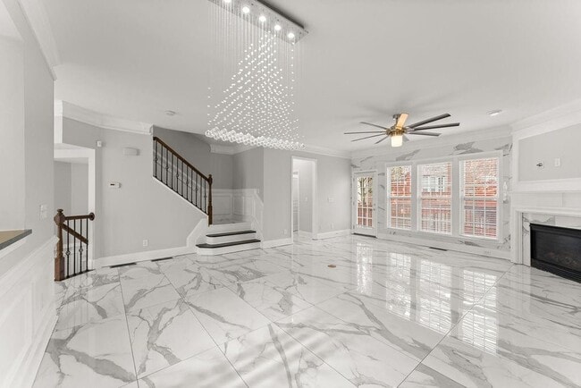 Building Photo - 2876 Overlook Way NE