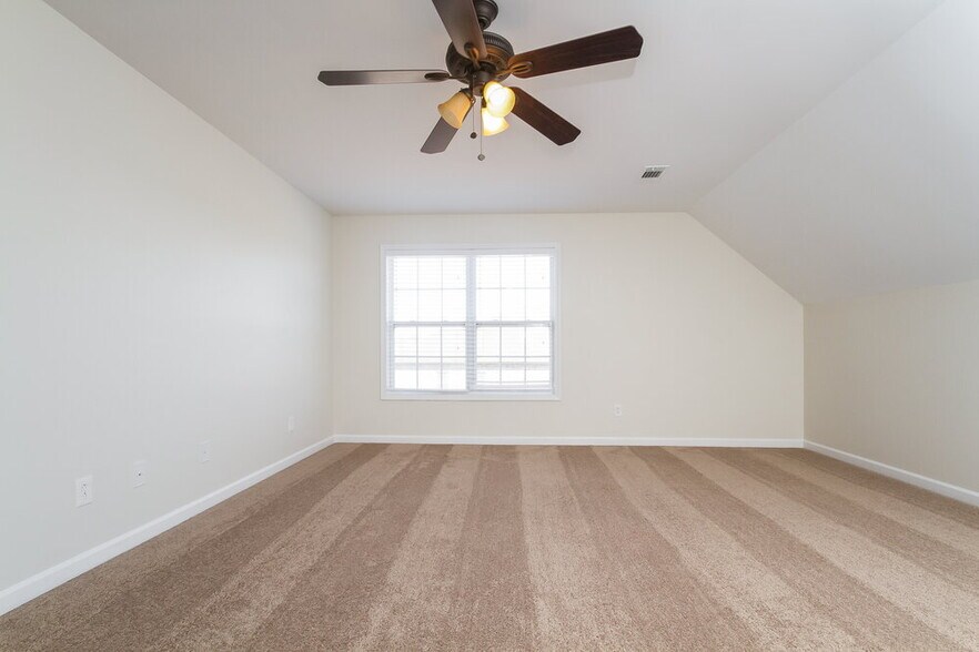 Building Photo - 3605 Jerry Anderson Dr