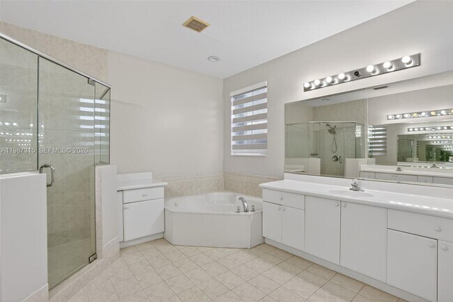 Building Photo - 15051 SW 18th Terrace