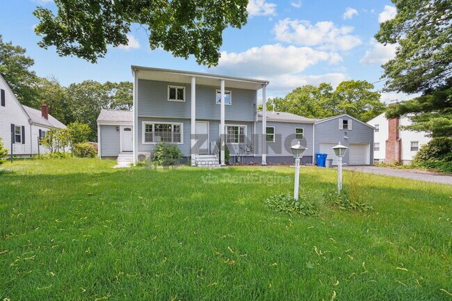 Building Photo - 40 Olney Ave