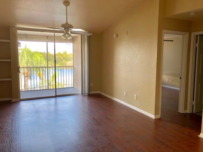 Building Photo - 8915 Latrec Ave