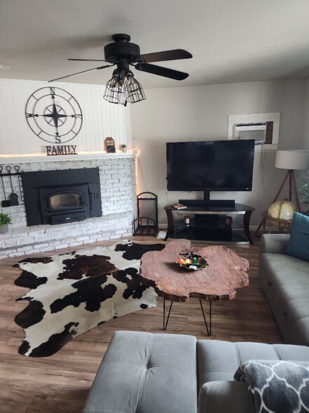 Building Photo - 1020 N 15th St