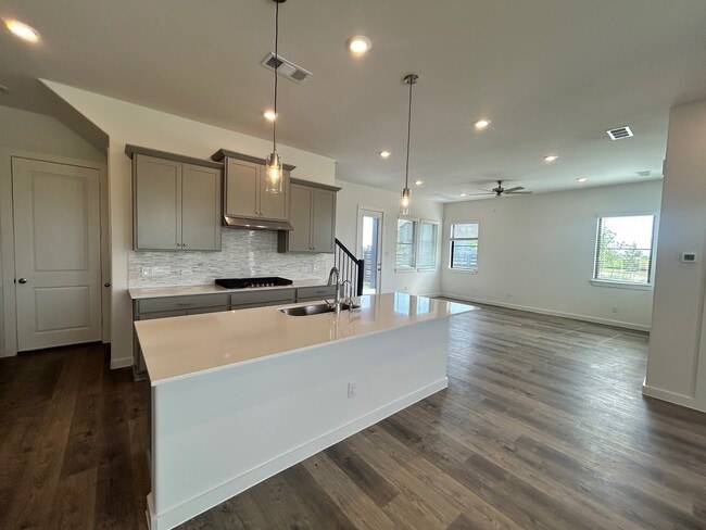 Building Photo - 3331 Loam Ln