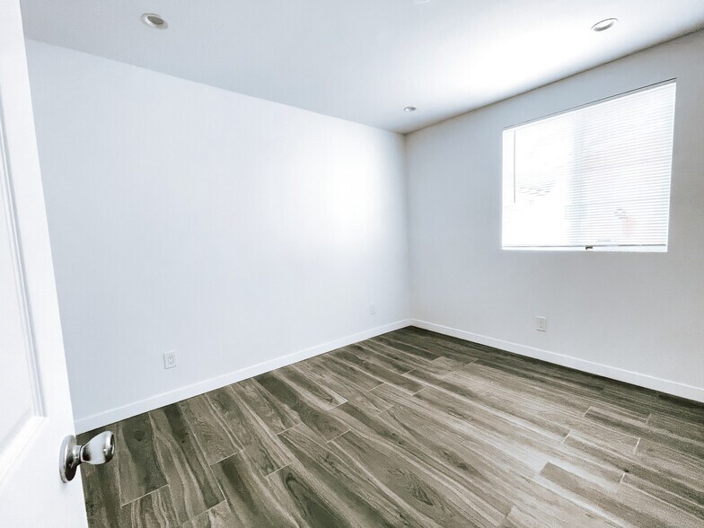 Building Photo - 6002 3rd Ave