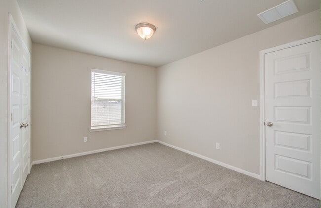 Building Photo - 8411 Beacon Bay Cir