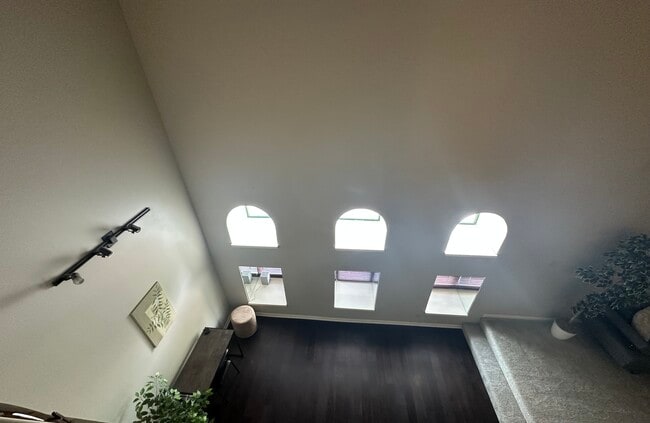 Building Photo - 270 E Highland Ave