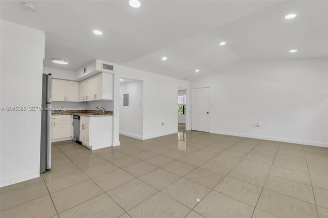 Building Photo - 15560 SW 104th Terrace