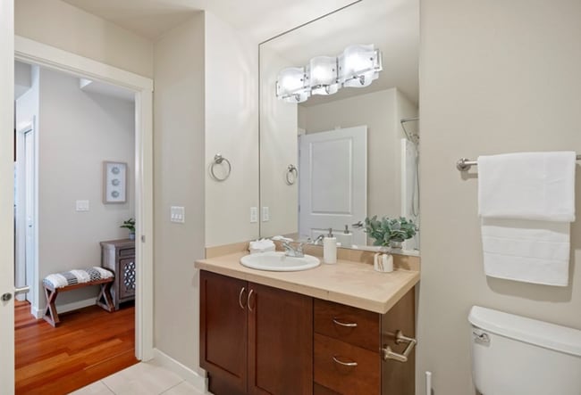 Building Photo - 16141 Cleveland St