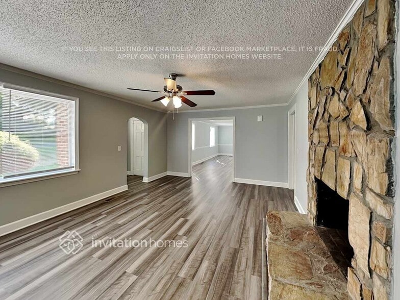 Building Photo - 104 Sunset Dr