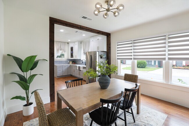 Building Photo - 1407 W Louisiana St