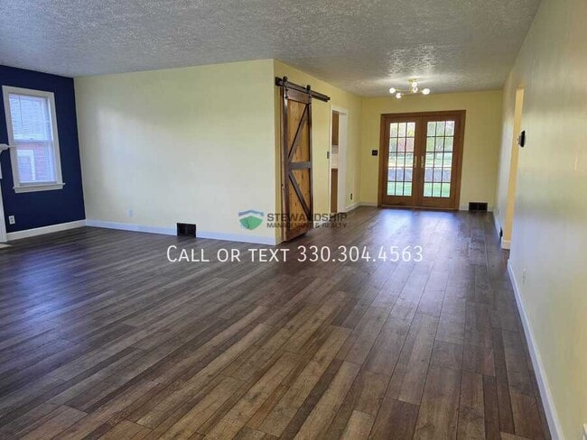 Building Photo - 1040 Stuart St NW