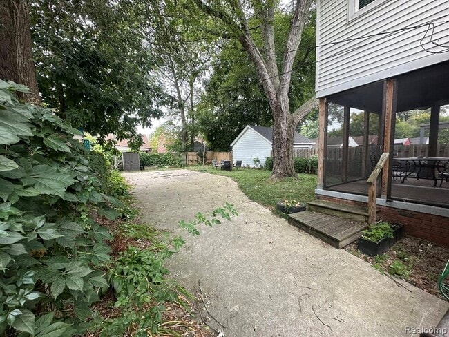 Building Photo - 4151 Grayton St