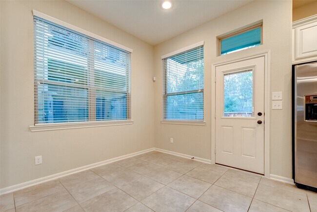Building Photo - 220 Cheswood Forest Dr