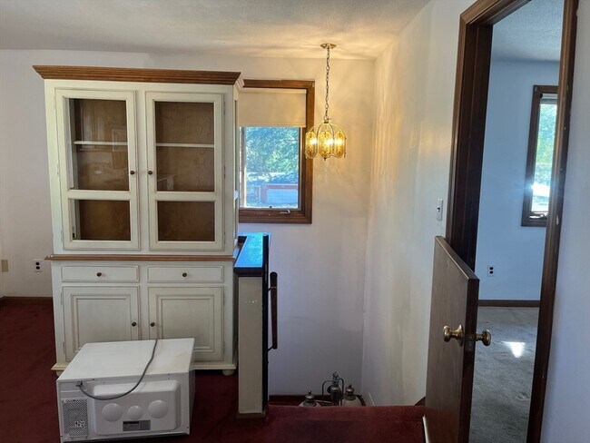 Building Photo - 93 Lantern Ln