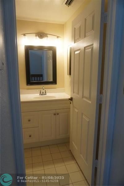 Building Photo - 751 SW 148th Ave