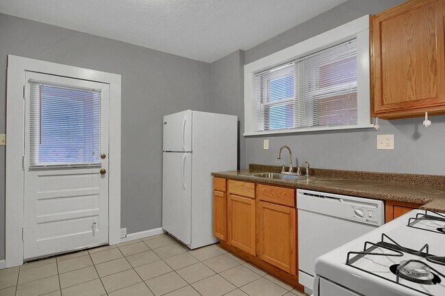 Building Photo - 3952 Potomac St