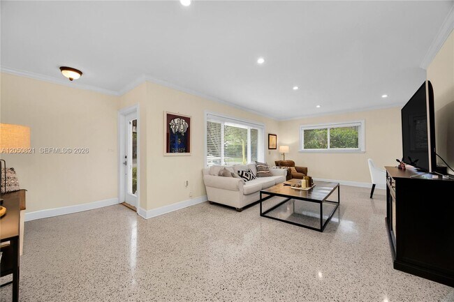 Building Photo - 8141 SW 62nd Ct