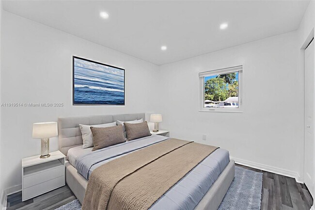 Building Photo - 4917 SW 43rd Terrace