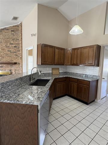 Building Photo - 3610 Willowood Dr