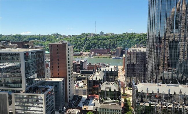 Building Photo - 550 Market St