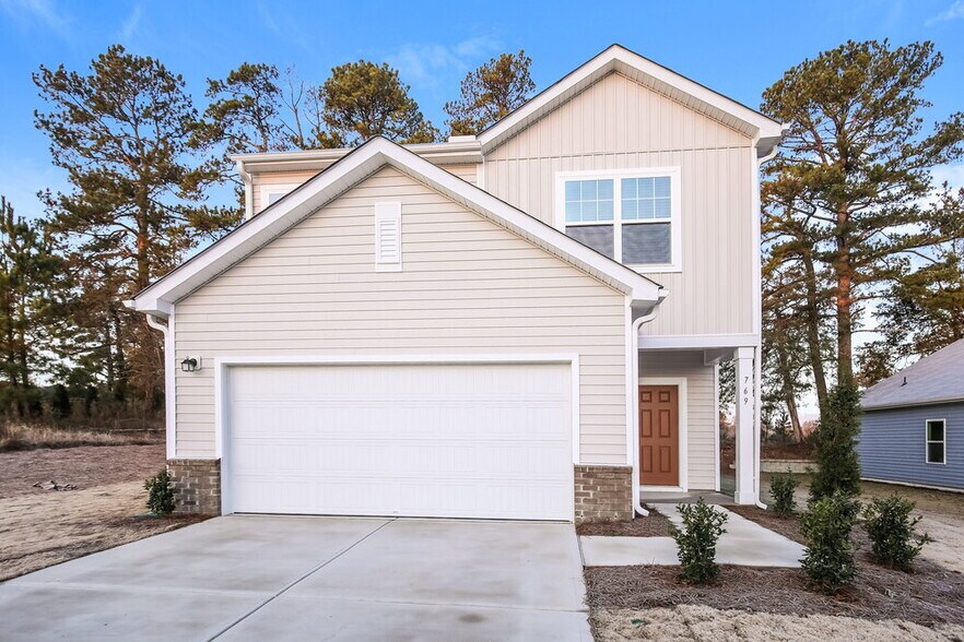 Primary Photo - 769 Shepard Rock Dr