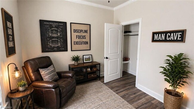 Building Photo - RENT With the Option to Buy!