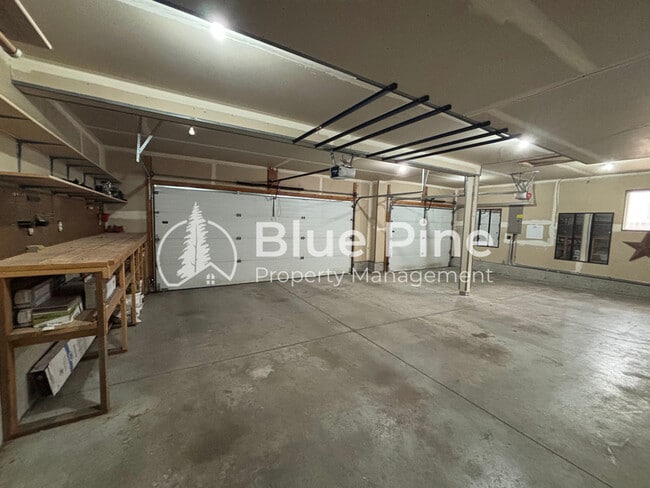 Building Photo - 2415 Northstar Dr