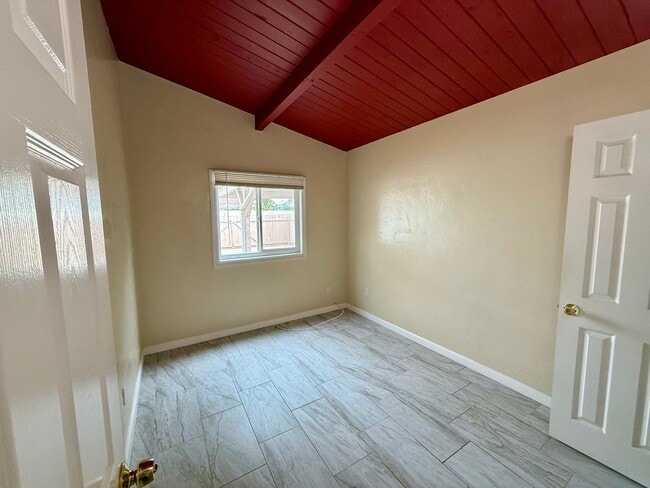 Building Photo - 4901 Frink Ave
