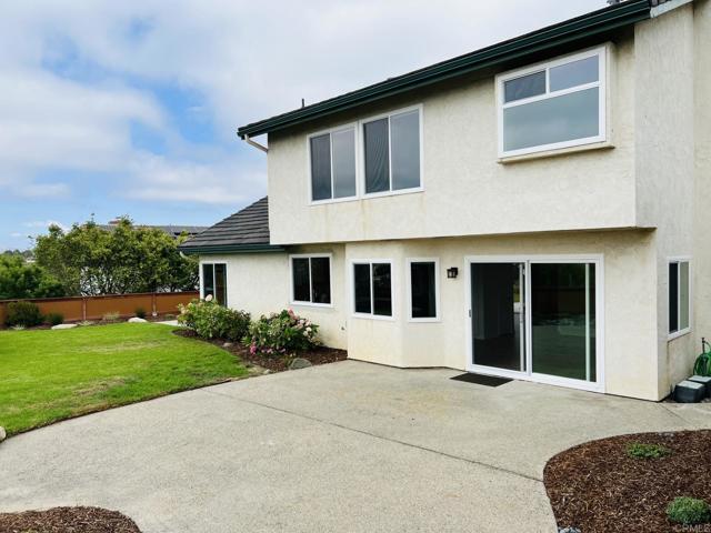 Building Photo - 1420 Tres Hermanas Way