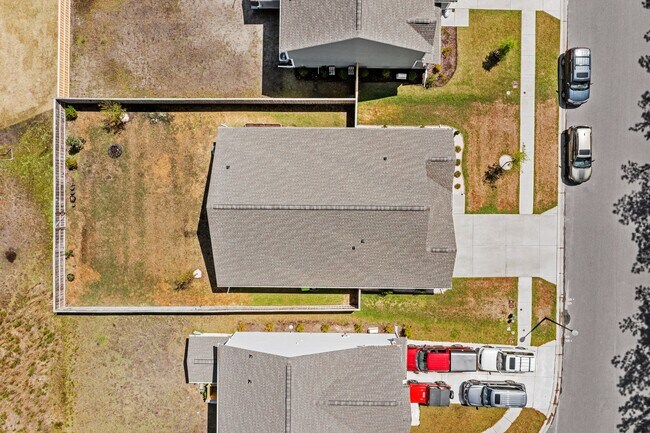 Building Photo - 680 Aurora Pl