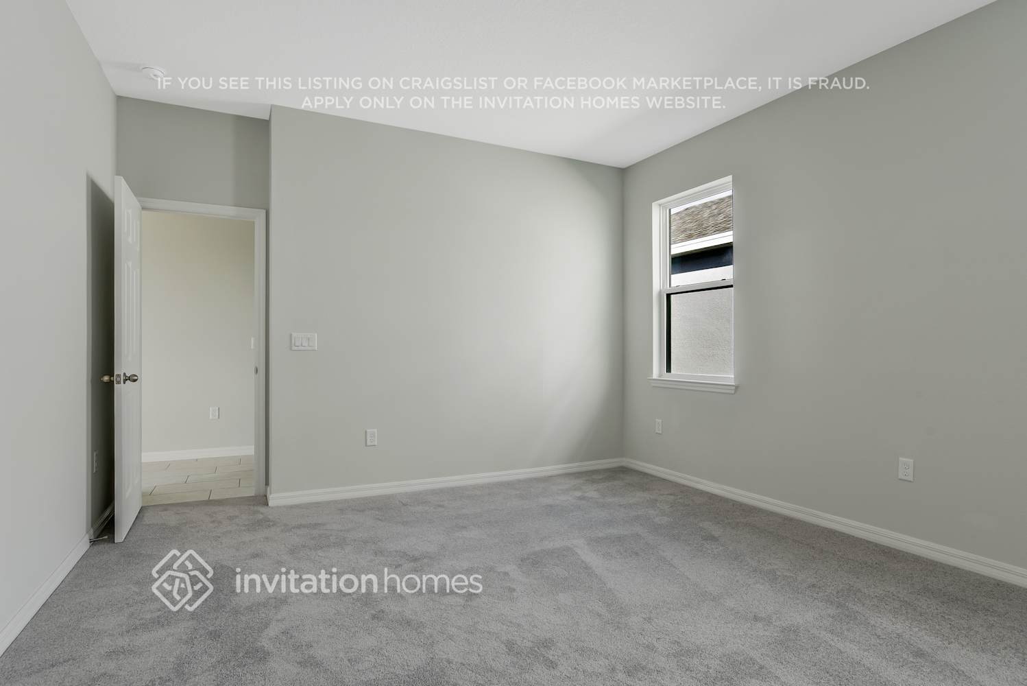 Building Photo - 1492 Grassland Ave