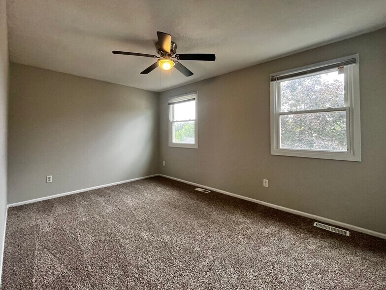Building Photo - 905 Aurora Knoll Ln