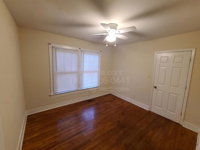 Building Photo - 1066 McMillan St NW