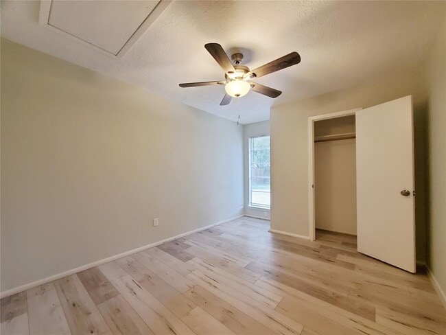 Building Photo - 19311 Lazy Valley Dr