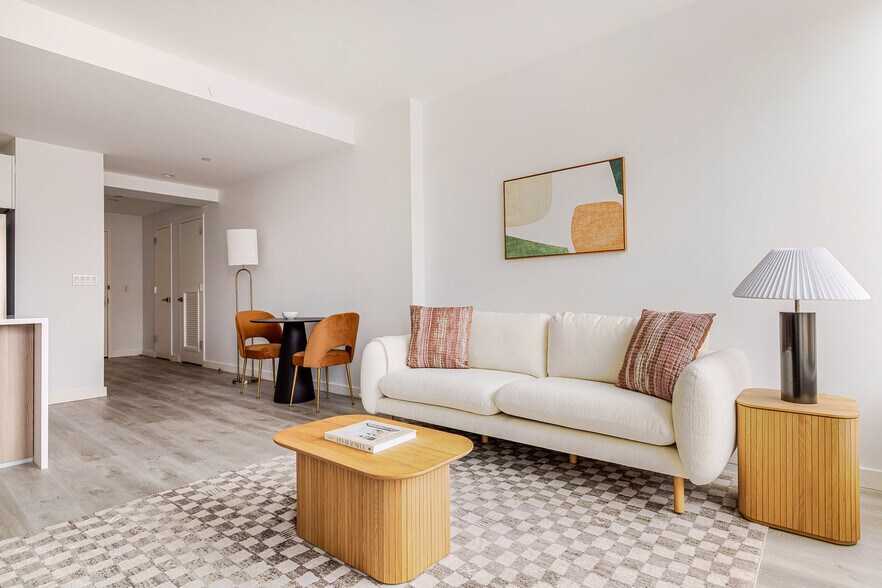 Building Photo - 77 Commercial St