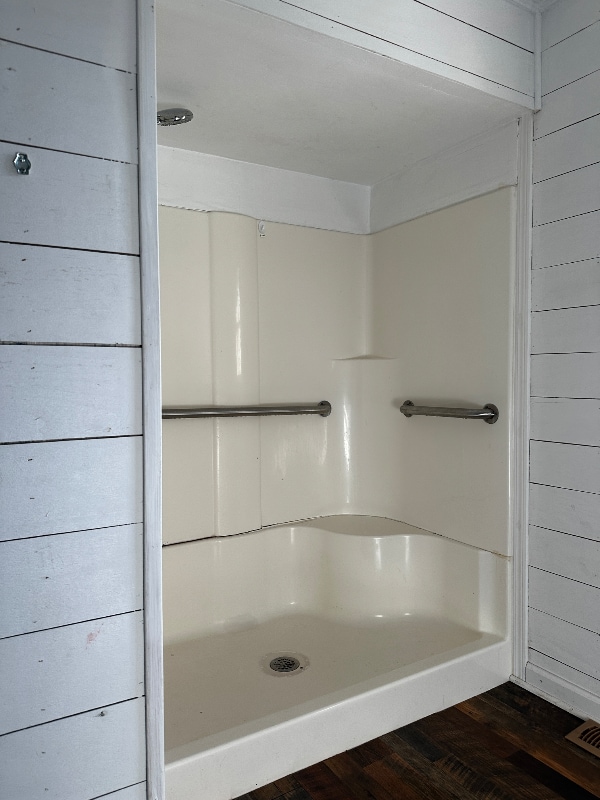 Building Photo - 467 Russell Ridge Rd