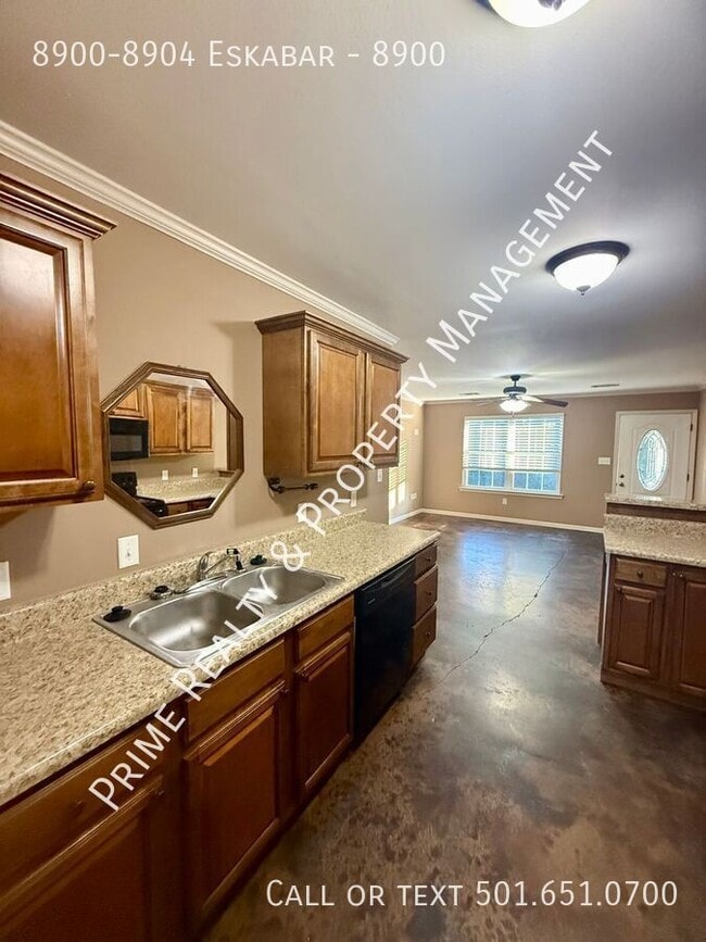 Building Photo - 8900-8904 Eskabar-8900