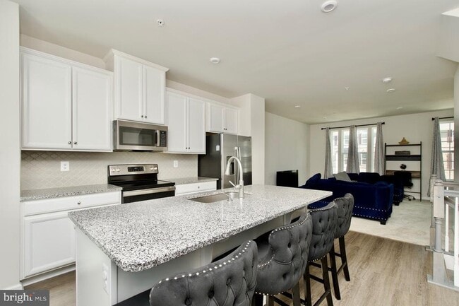Building Photo - 74 Caswell Dr