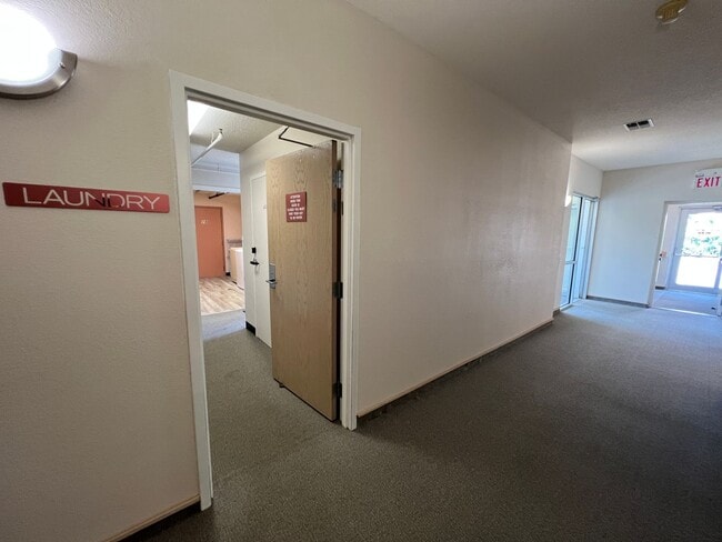 Building Photo - 124 Beech St