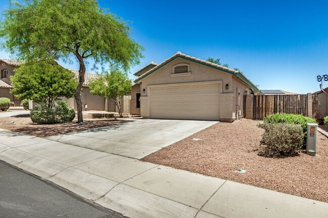 Building Photo - New Listing in Buckeye