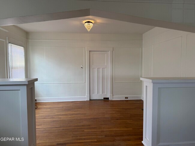Building Photo - 1606 Hawthorne St