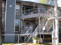 Building Photo - 2700 S White Mountain Rd