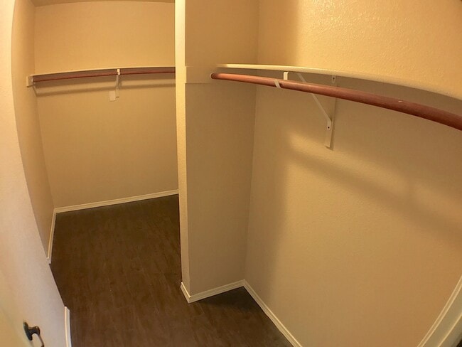 Building Photo - Mesquite Hills 3bed/2.5bath plus Loft REFRIG A/C Home!