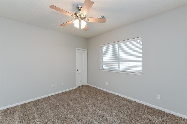 Building Photo - 21822 Mystic Point Ct