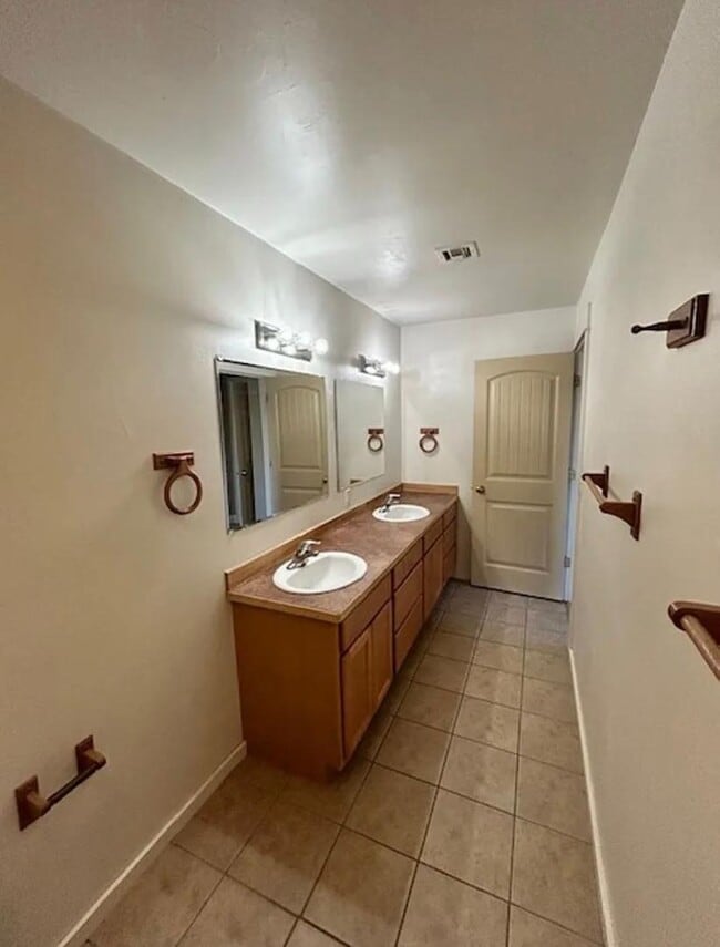 Building Photo - 311 Michael Grove Ave